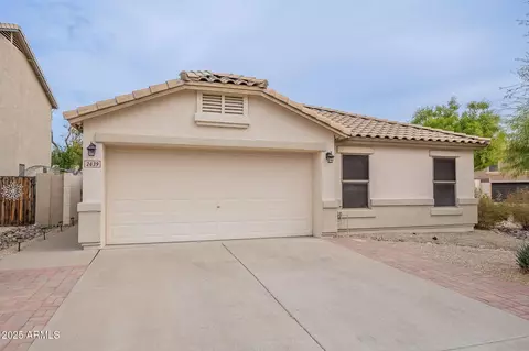 2439 W White Feather Ln, Phoenix, AZ 85085