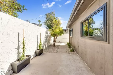 718 E Tuckey Ln, Phoenix, AZ 85014 photo 28