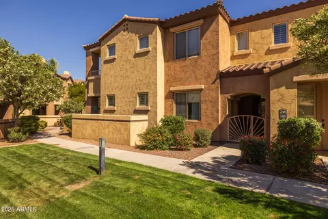 250 W Queen Creek Rd #146, Chandler, AZ 85248