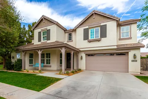Exterior - 3632 E Comstock Dr, Gilbert, AZ 85296 photo 4 of 14