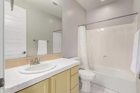 Bath - 3632 E Comstock Dr, Gilbert, AZ 85296 photo 6 of 6