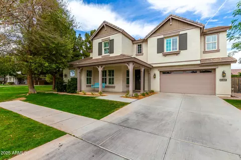 Exterior - 3632 E Comstock Dr, Gilbert, AZ 85296 photo 2 of 14