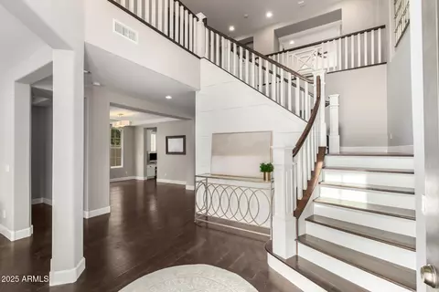 Entry Way - 3632 E Comstock Dr, Gilbert, AZ 85296 photo 2 of 19