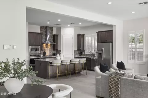 18007 N 66th Way, Phoenix, AZ 85054