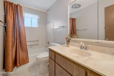 Bath - 4720 Elena Ave, Mesa, AZ 85206 photo 2 of 2