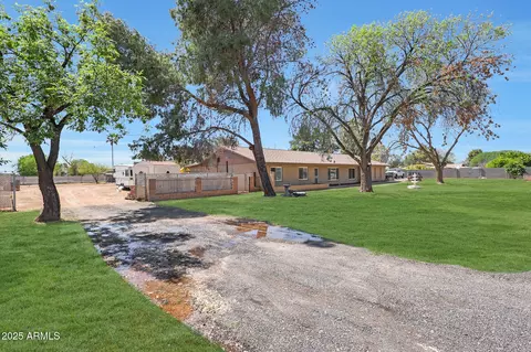 Exterior - 3177 E Redfield Rd, Gilbert, AZ 85234 photo 22 of 23