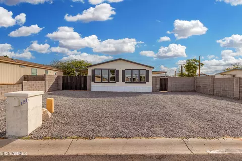 525 S 99th St, Mesa, AZ 85208