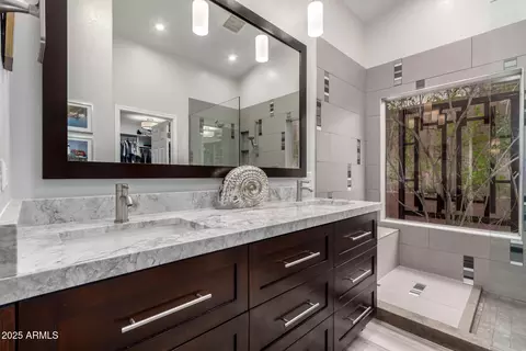 Bath - 1356 E Desert Flower Ln, Phoenix, AZ 85048 photo 1 of 5