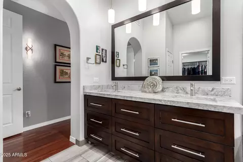 Bath - 1356 E Desert Flower Ln, Phoenix, AZ 85048 photo 5 of 5