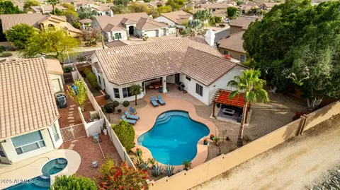 View/Area - 1356 E Desert Flower Ln, Phoenix, AZ 85048 photo 4 of 12