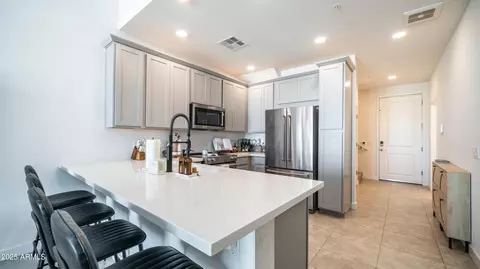 2511 W Queen Creek Rd #479, Chandler, AZ 85248