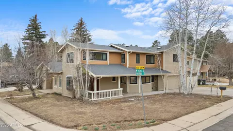 1055 W Basalt Ln, Flagstaff, AZ 86001
