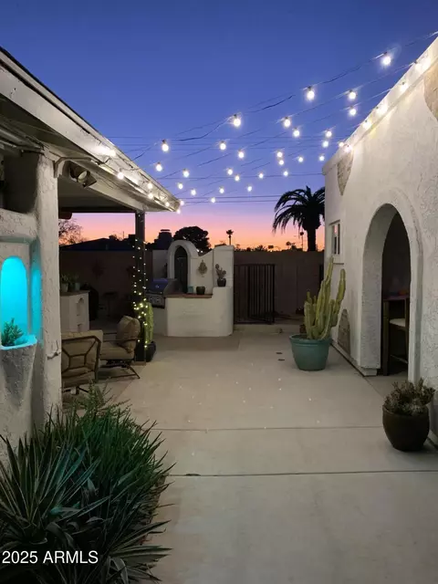 Exterior - 2002 E Mitchell Dr, Phoenix, AZ 85016 photo 10 of 12