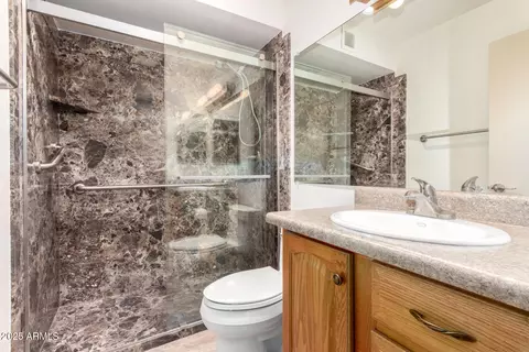 Bath - 4701 E Voltaire Ave, Phoenix, AZ 85032 photo 1 of 2
