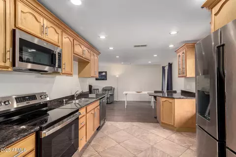 Kitchen - 4701 E Voltaire Ave, Phoenix, AZ 85032 photo 1 of 3