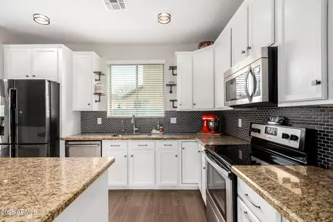 3603 S Weaver Cir E, Gilbert, AZ 85297 photo 21