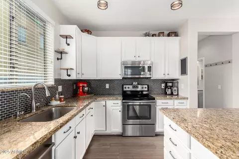 3603 S Weaver Cir E, Gilbert, AZ 85297 photo 22