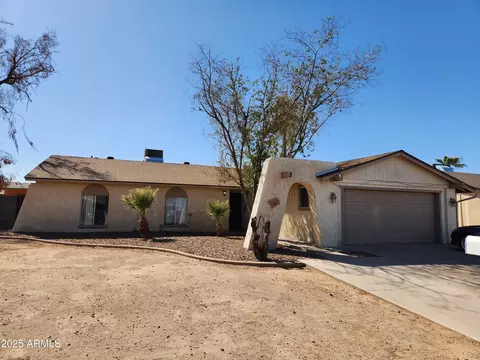 Exterior - 4101 E Nancy Ln, Phoenix, AZ 85042 photo 2 of 4