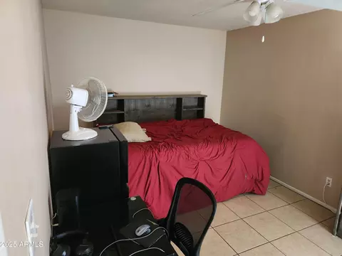Bedroom - 4101 E Nancy Ln, Phoenix, AZ 85042 photo 2 of 5