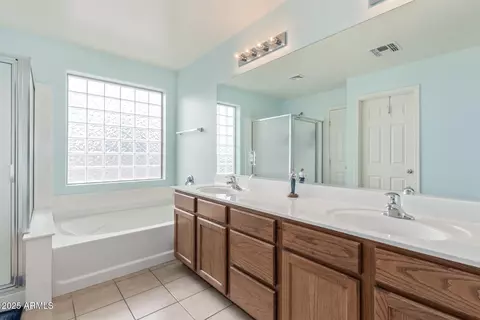 Bath - 900 W Broadway Ave #66, Apache Junction, AZ 85120 photo 1 of 3