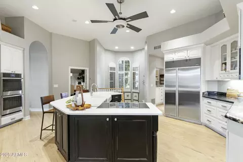 Kitchen - 2170 E Caroline Ln, Tempe, AZ 85284 photo 3 of 3