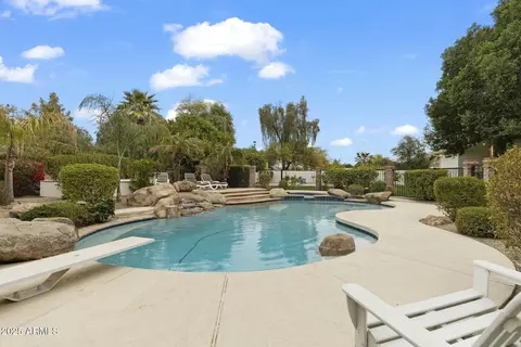 Exterior - 2170 E Caroline Ln, Tempe, AZ 85284 photo 12 of 21