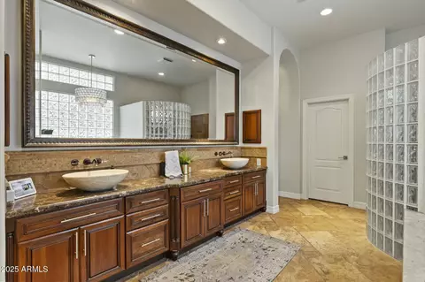 Bath - 2170 E Caroline Ln, Tempe, AZ 85284 photo 1 of 4