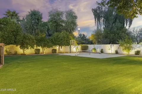 Exterior - 2170 E Caroline Ln, Tempe, AZ 85284 photo 19 of 21
