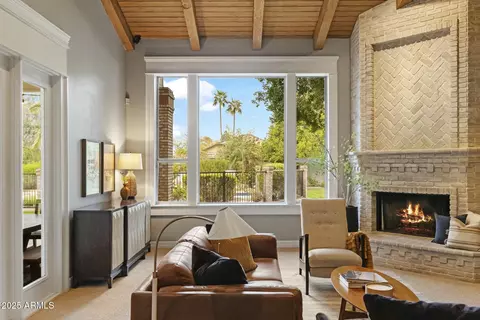 Living - 2170 E Caroline Ln, Tempe, AZ 85284 photo 2 of 3
