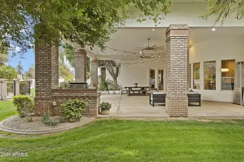Exterior - 2170 E Caroline Ln, Tempe, AZ 85284 photo 5 of 21
