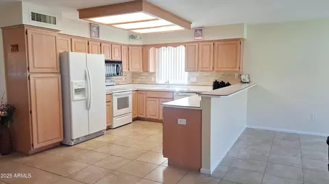 Kitchen - 8020 E Keats Ave #271, Mesa, AZ 85209 photo 3 of 4