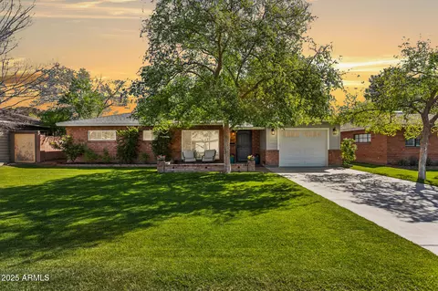 5529 N 19th St, Phoenix, AZ 85016