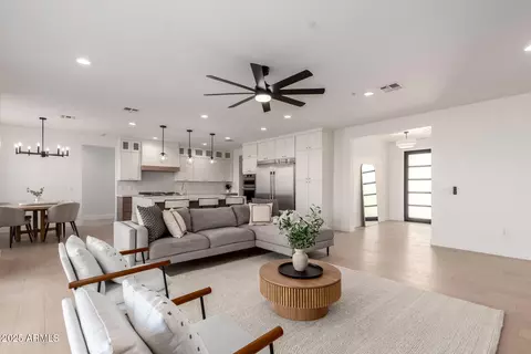 2578 E Arrowhead Trl, Gilbert, AZ 85297 photo 11