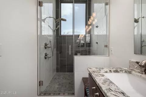 4720 E Adobe Dr, Phoenix, AZ 85050 photo 9
