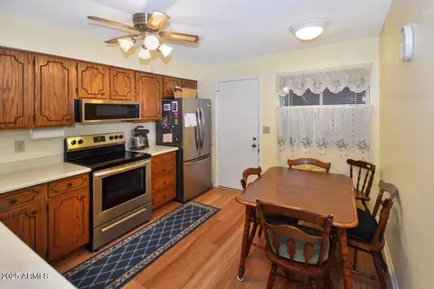 Kitchen - 4328 E Capri Ave #171, Mesa, AZ 85206 photo 1 of 4