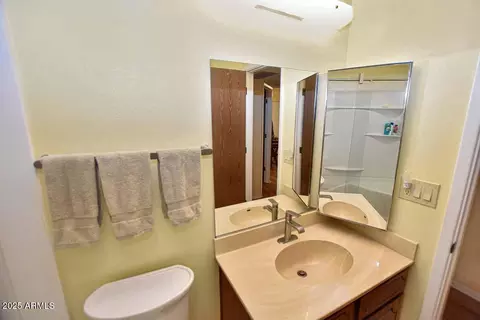 Bath - 4328 E Capri Ave #171, Mesa, AZ 85206 photo 4 of 4