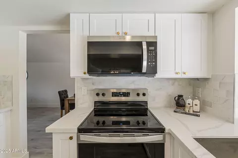 Kitchen - 3369 W Sandra Ter, Phoenix, AZ 85053 photo 3 of 6
