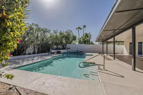 Exterior - 3369 W Sandra Ter, Phoenix, AZ 85053 photo 7 of 9