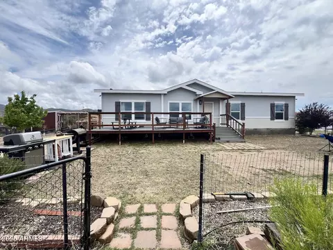 8480 W Shelburne Rd, Wilhoit, AZ 86332