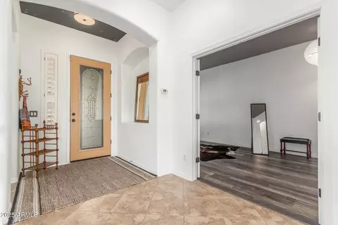 35210 N 26th Dr, Phoenix, AZ 85086 photo 3
