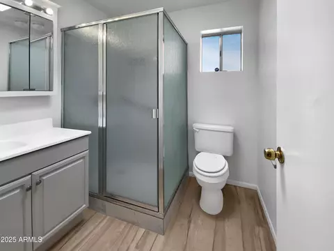 Bath - 4237 E Clovis Ave, Mesa, AZ 85206 photo 2 of 2