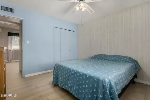 Bedroom - 3324 W Pershing Ave, Phoenix, AZ 85029 photo 2 of 4