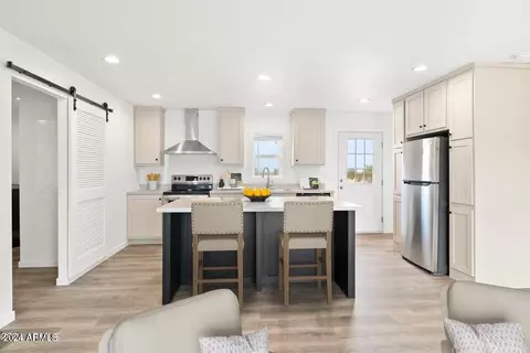222 S Oak Rd, Maricopa, AZ 85139