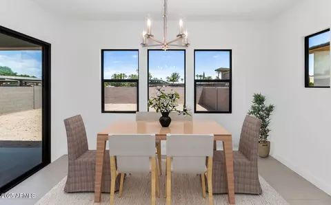 Dining - 6735 N 9th Dr, Phoenix, AZ 85013 photo 1 of 1