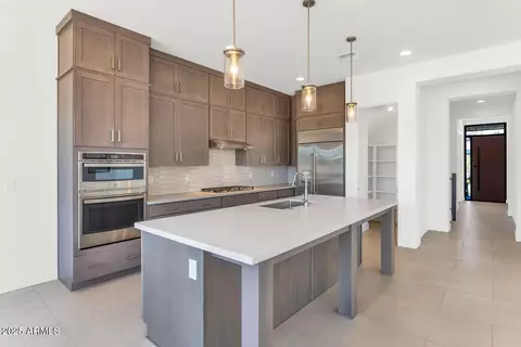 Kitchen - 6735 N 9th Dr, Phoenix, AZ 85013 photo 2 of 2