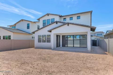 Exterior - 6735 N 9th Dr, Phoenix, AZ 85013 photo 3 of 4