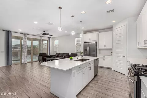 4135 E Sagebrush St, Gilbert, AZ 85296 photo 8