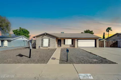 1430 W Rockwood Dr, Phoenix, AZ 85027