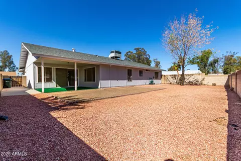Exterior - 11451 S Half Moon Dr, Phoenix, AZ 85044 photo 10 of 12