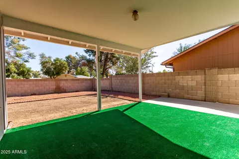 Exterior - 11451 S Half Moon Dr, Phoenix, AZ 85044 photo 6 of 12
